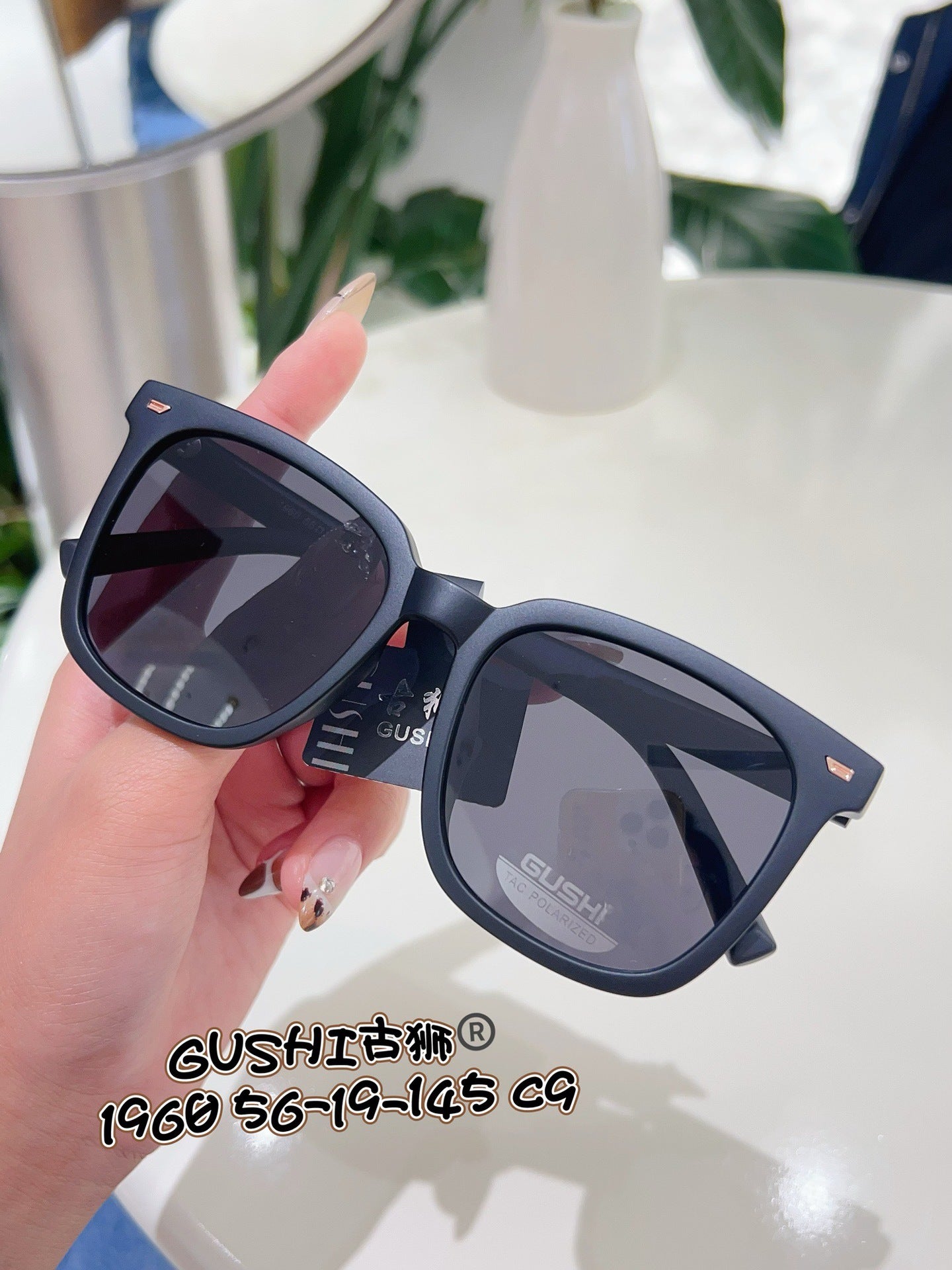 Wholesale Cool street style sunglasses for women,  large frame,  versatile polarized sunglasses for men